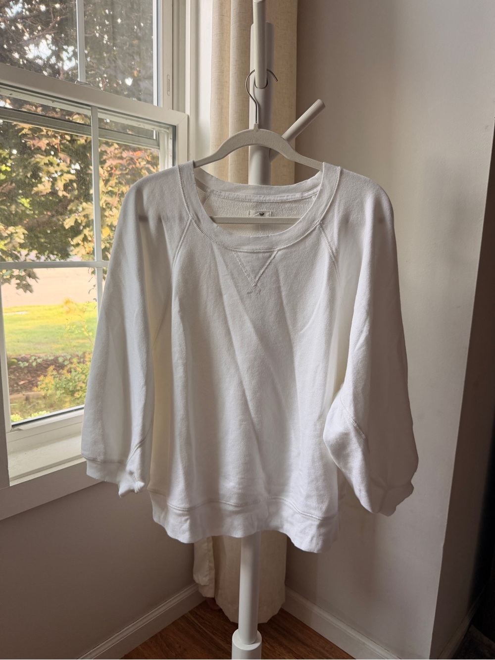 aerie White Crewneck Sweatshirt NWT